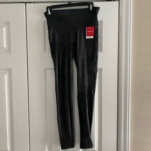 Spanx faux leather leggings size M NWT